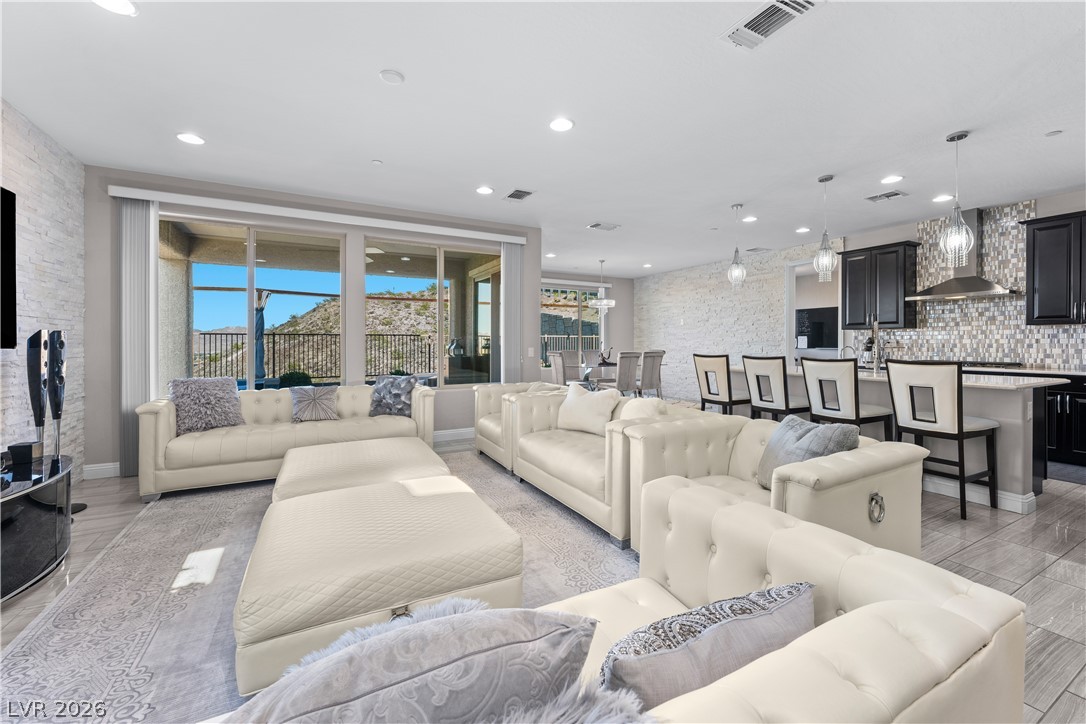 1196 Hillside Peak Street Henderson NV 89002