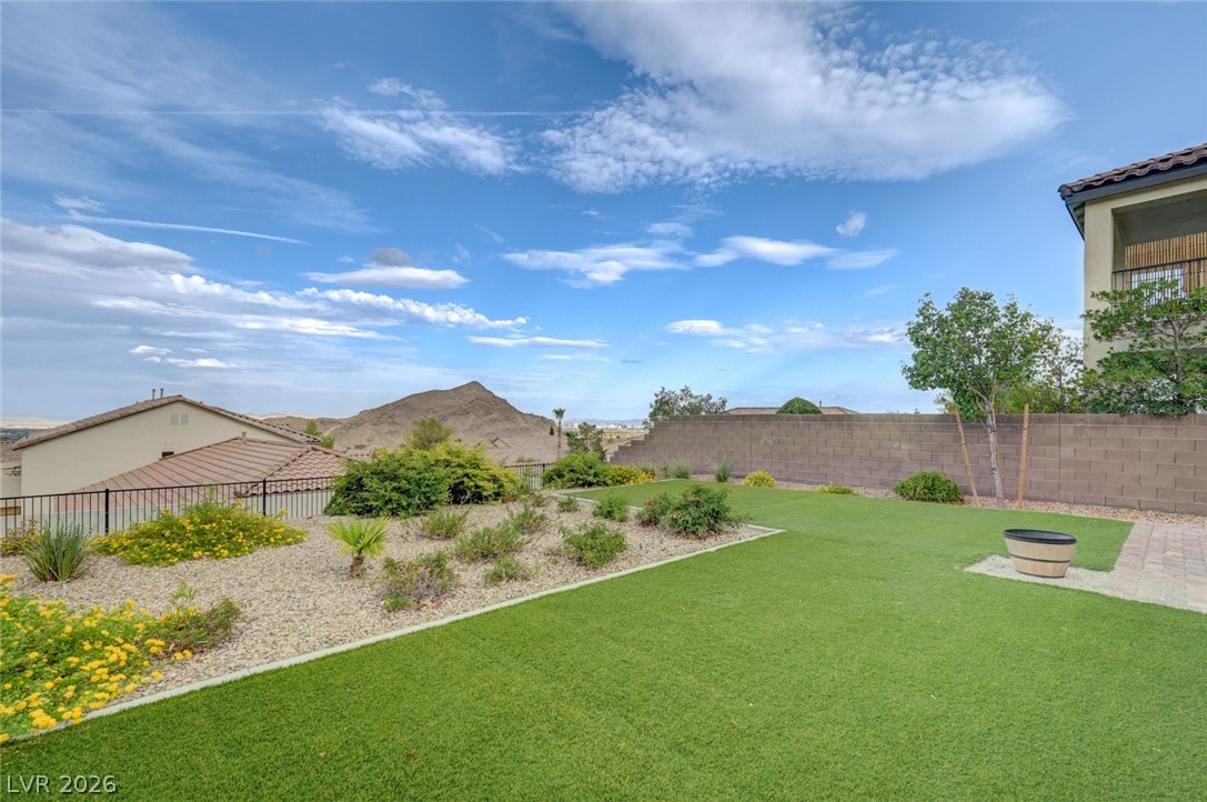 4654 Plum Button Street Las Vegas NV 89129