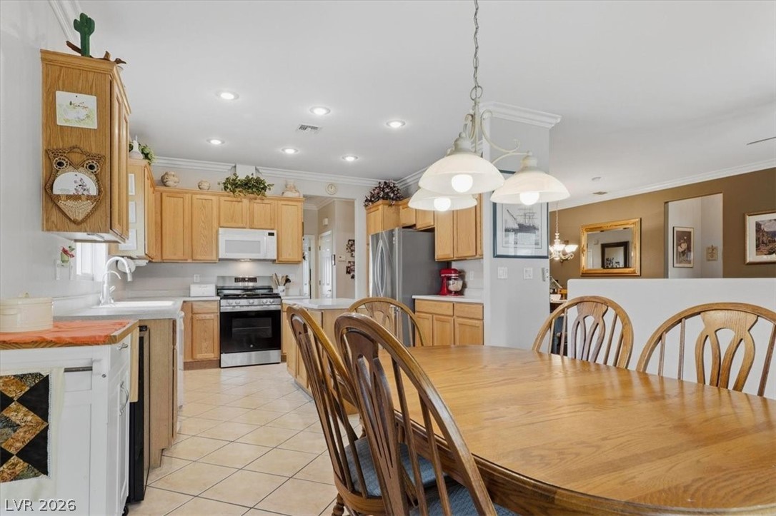 1813 Eagle Village Avenue Henderson NV 89012