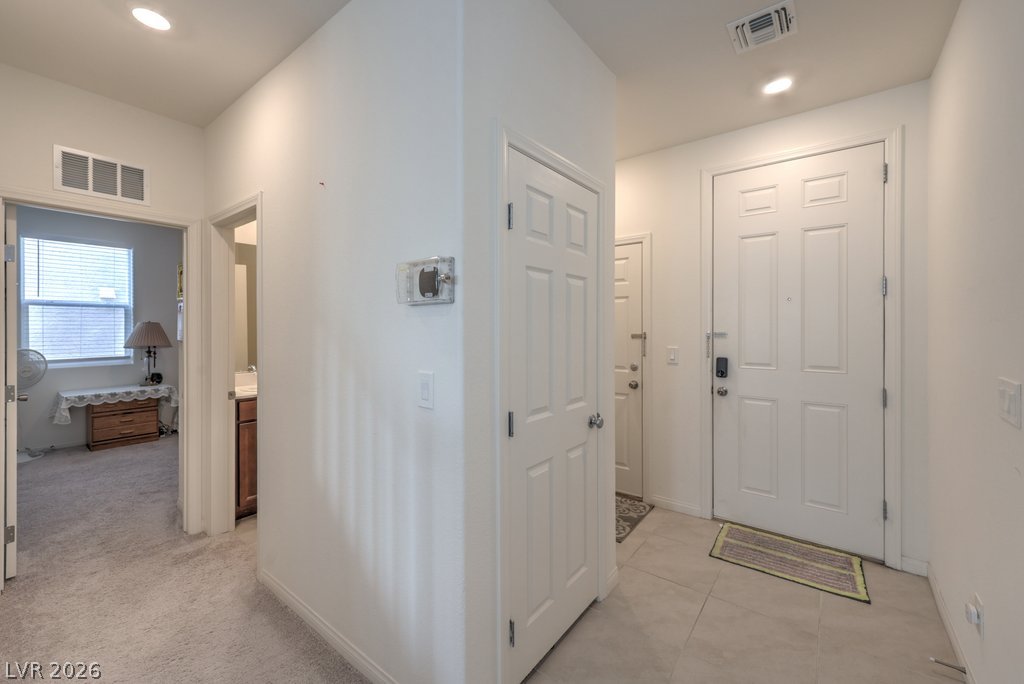 8748 Crestwood Hills Street Las Vegas NV 89113