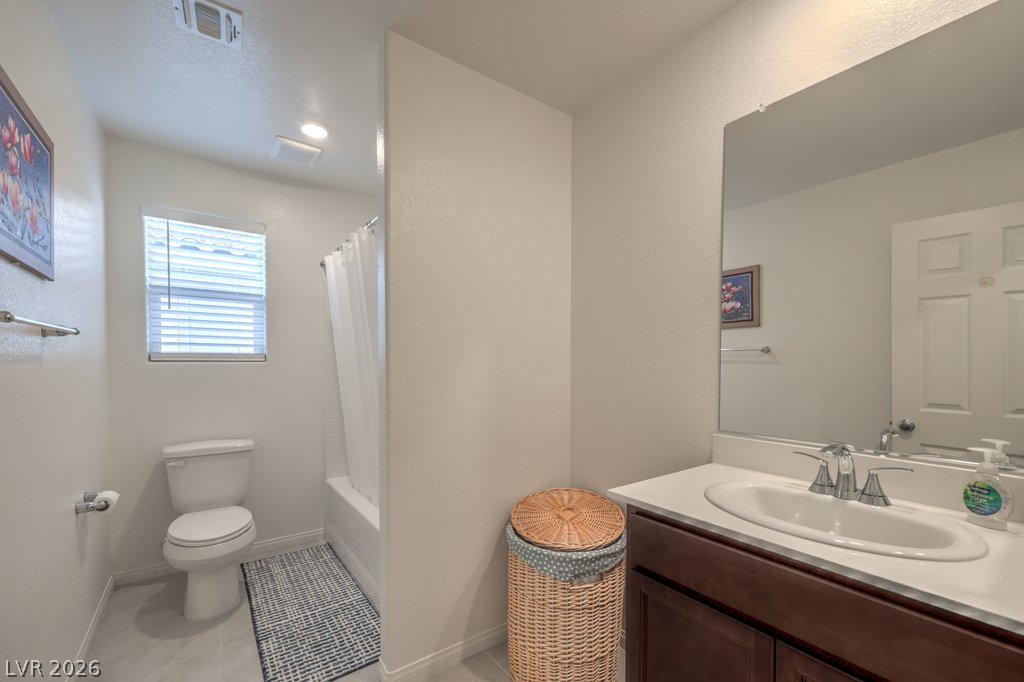 8748 Crestwood Hills Street Las Vegas NV 89113