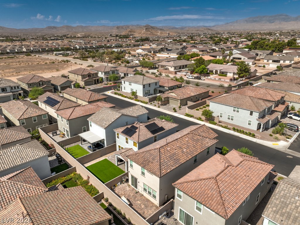 8748 Crestwood Hills Street Las Vegas NV 89113
