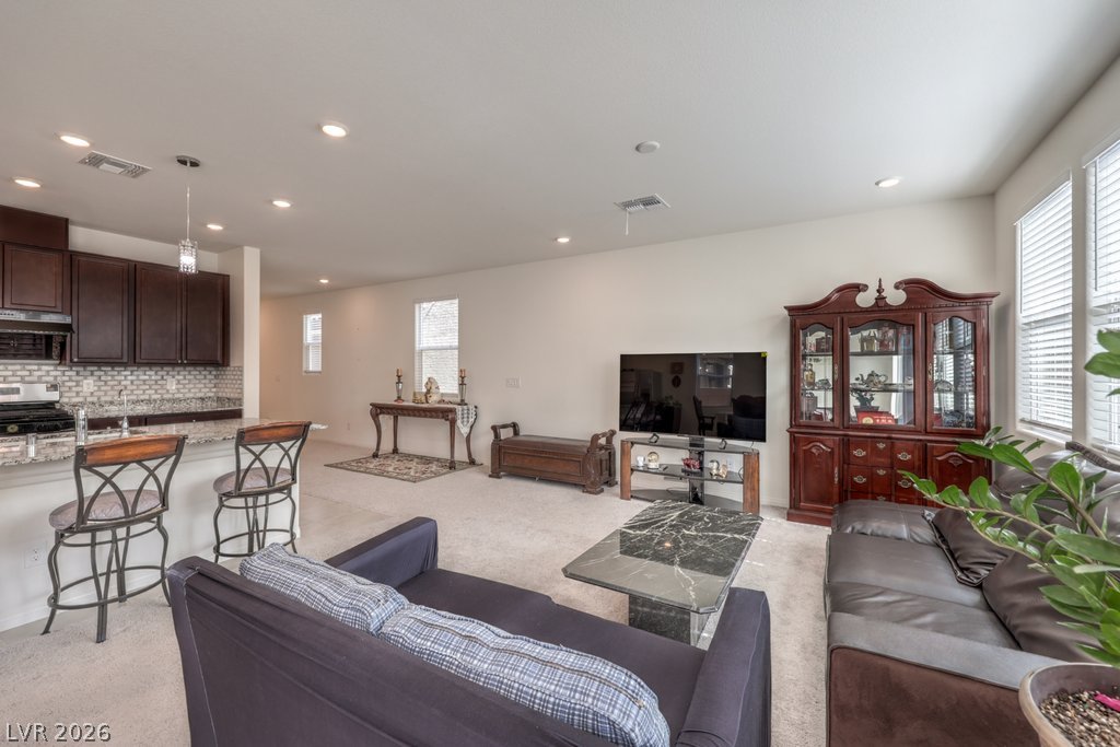 8748 Crestwood Hills Street Las Vegas NV 89113