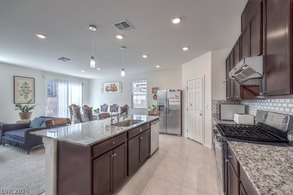 8748 Crestwood Hills Street Las Vegas NV 89113