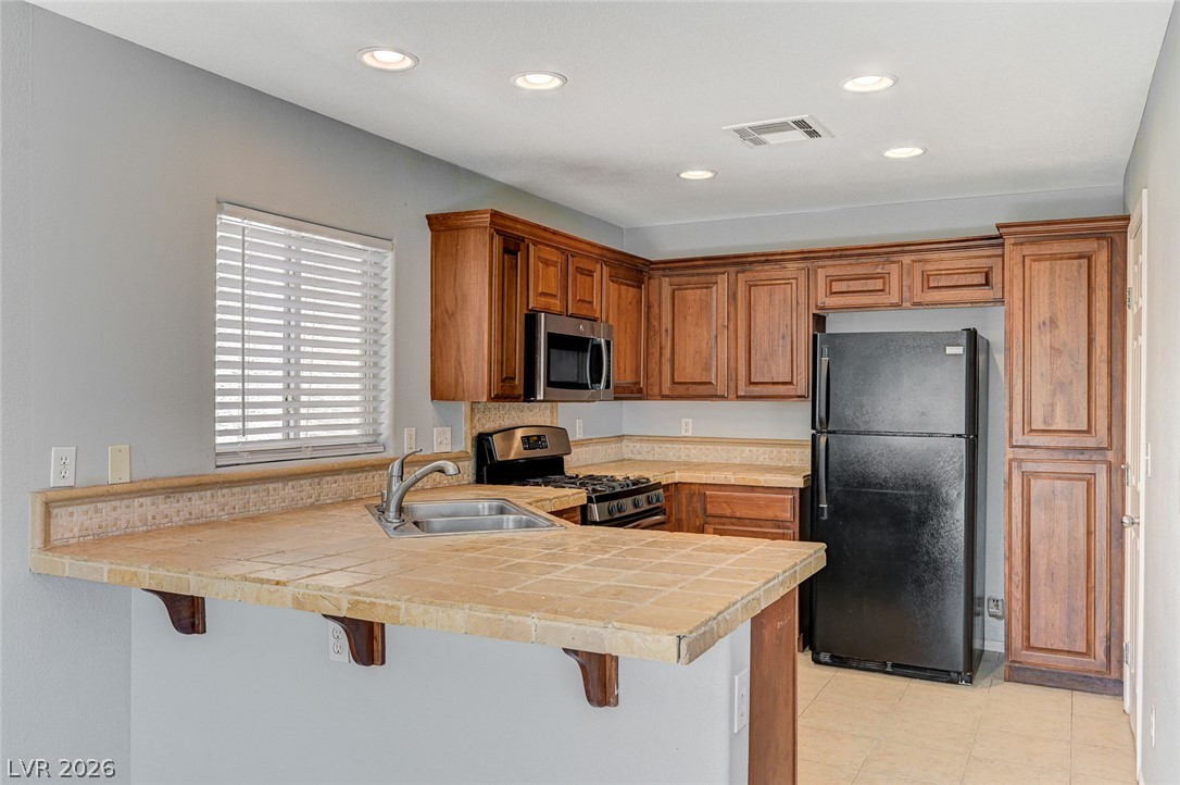 8433 Spencer Canyon Street Las Vegas NV 89166