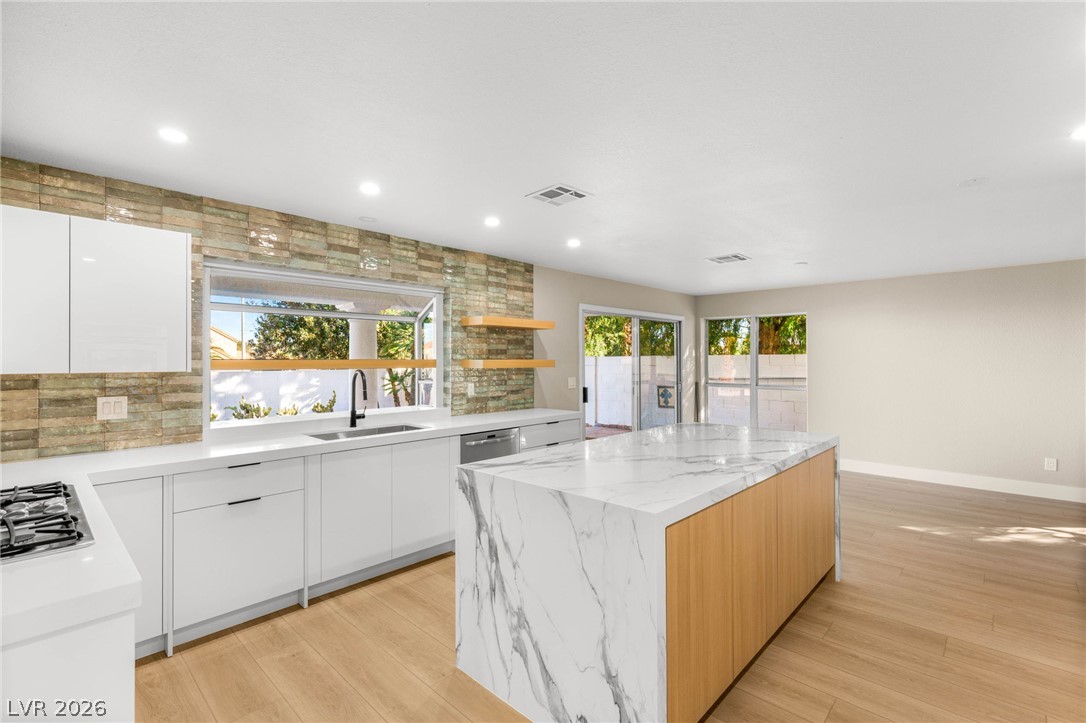 2104 Inverness Drive Henderson NV 89074