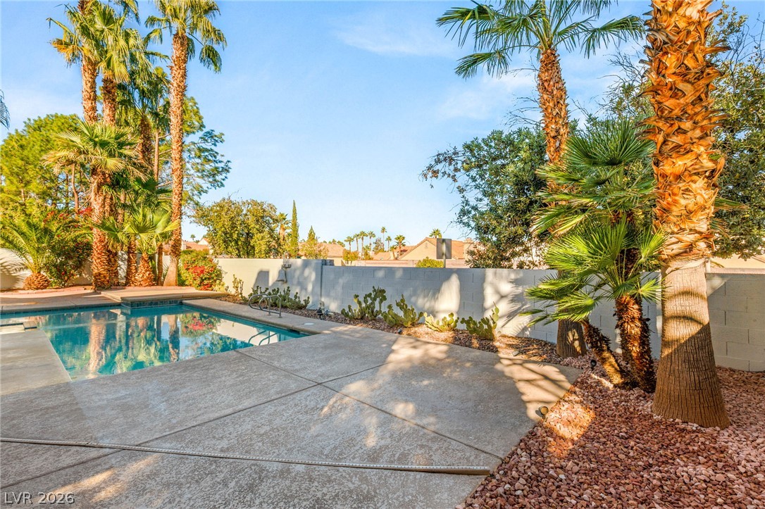 2104 Inverness Drive Henderson NV 89074