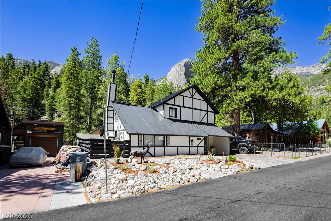 4607 Yellow Pine Las Vegas NV 89124