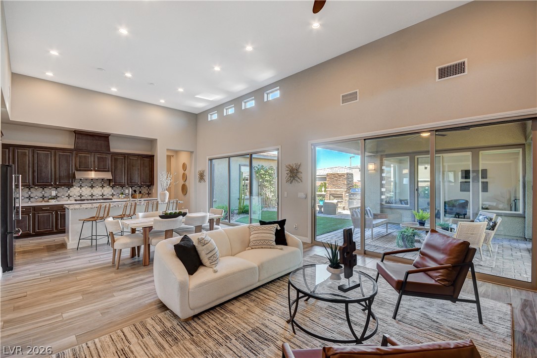 6706 Desert Crimson Street Las Vegas NV 89148