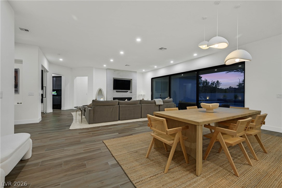 360 Hedgehope Drive Las Vegas NV 89183