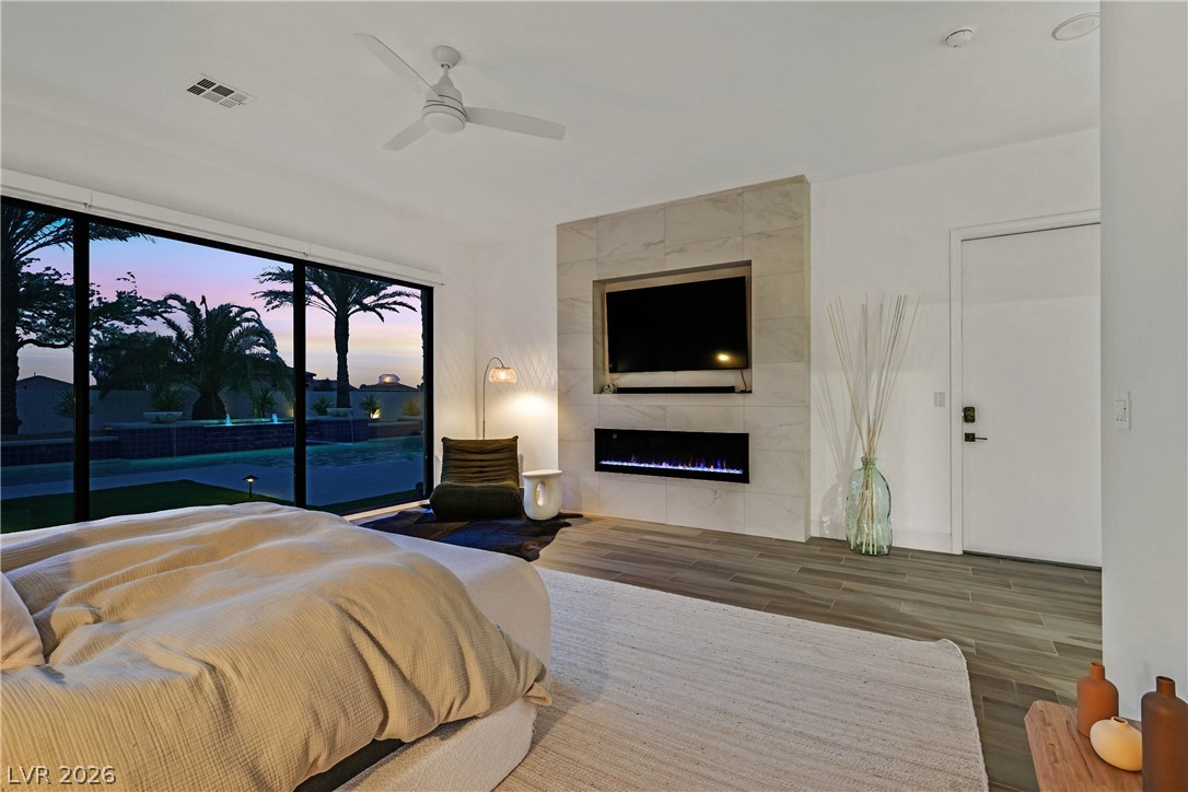 360 Hedgehope Drive Las Vegas NV 89183