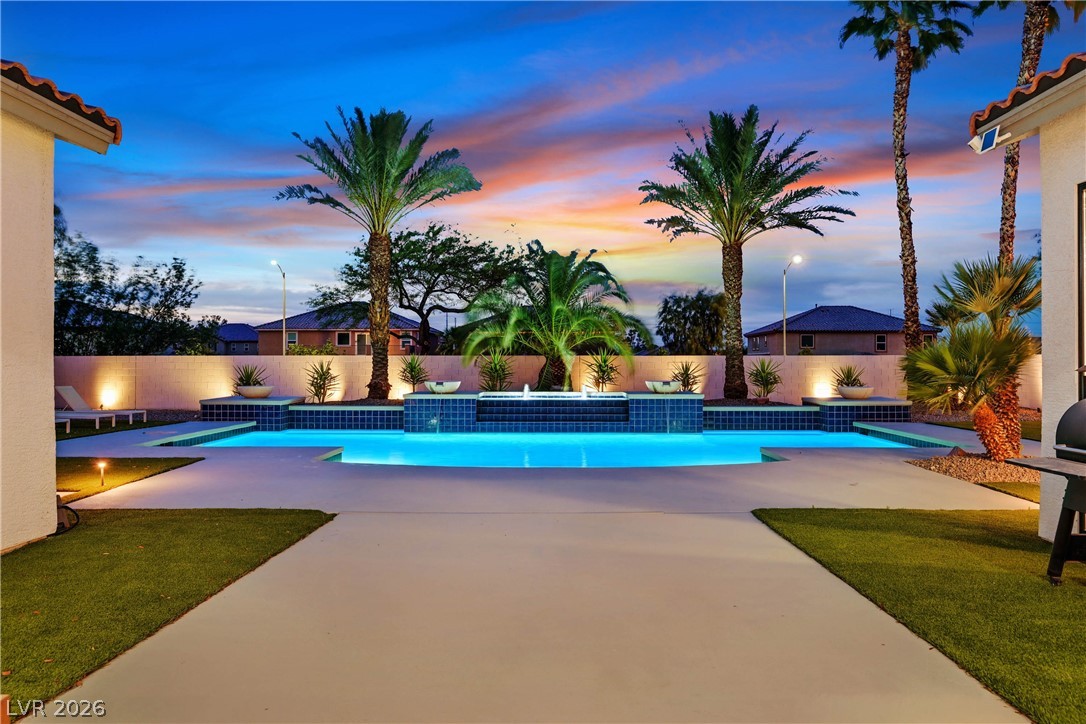 360 Hedgehope Drive Las Vegas NV 89183