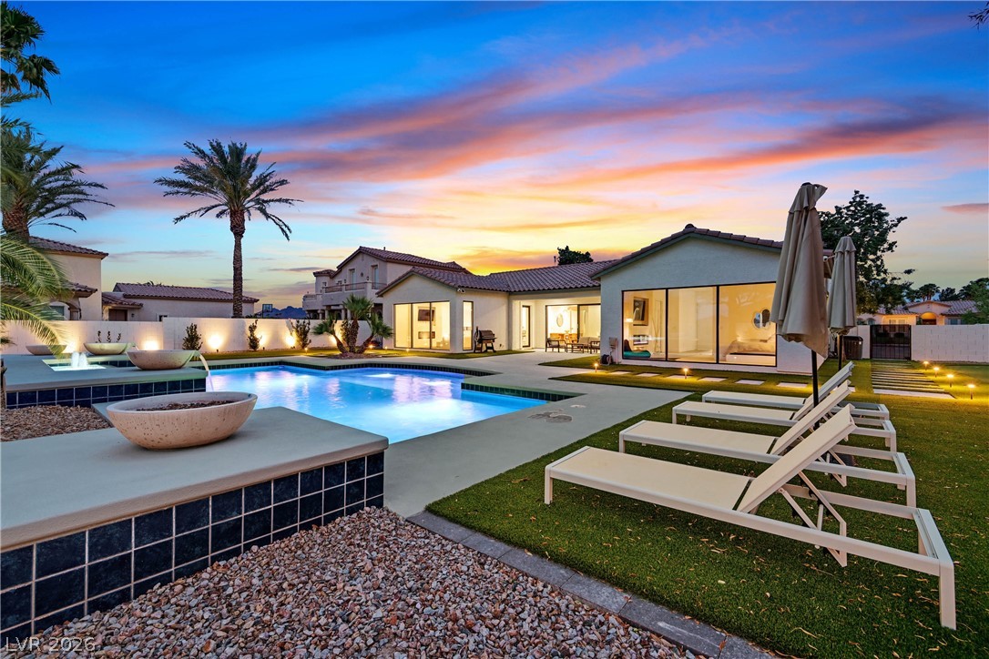 360 Hedgehope Drive Las Vegas NV 89183