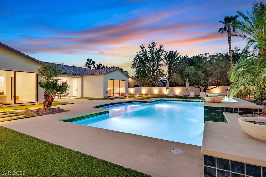 360 Hedgehope Drive Las Vegas NV 89183