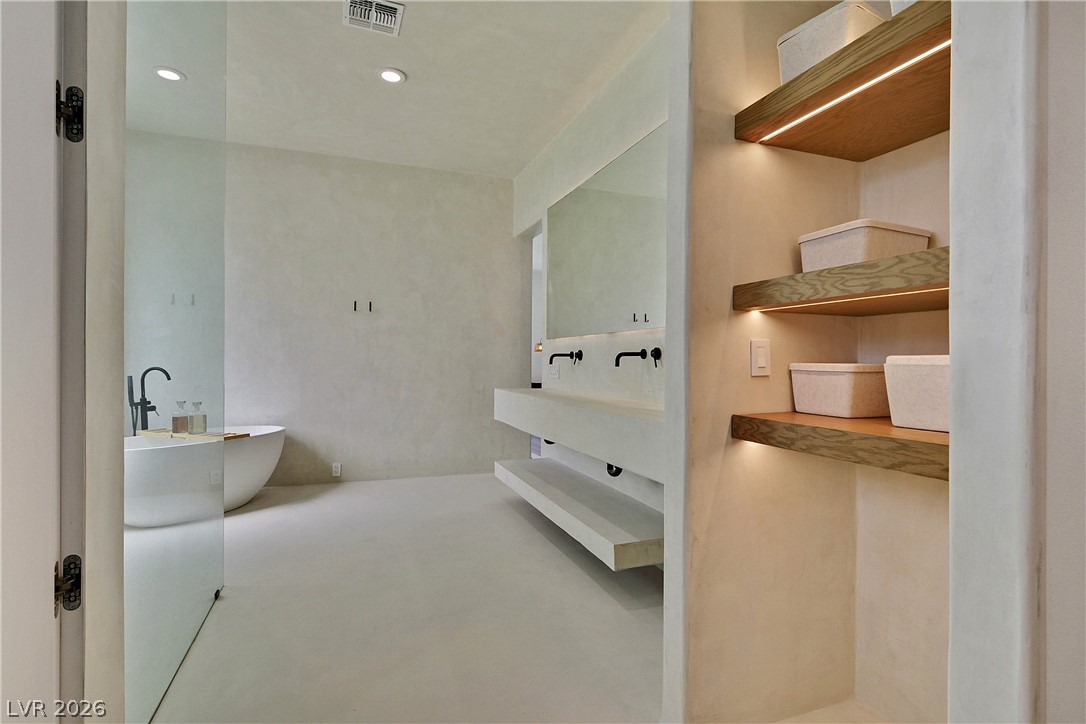 360 Hedgehope Drive Las Vegas NV 89183