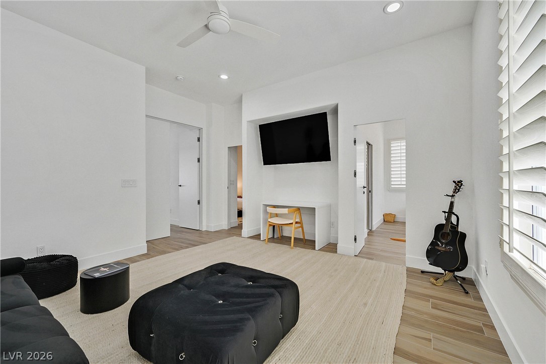 360 Hedgehope Drive Las Vegas NV 89183