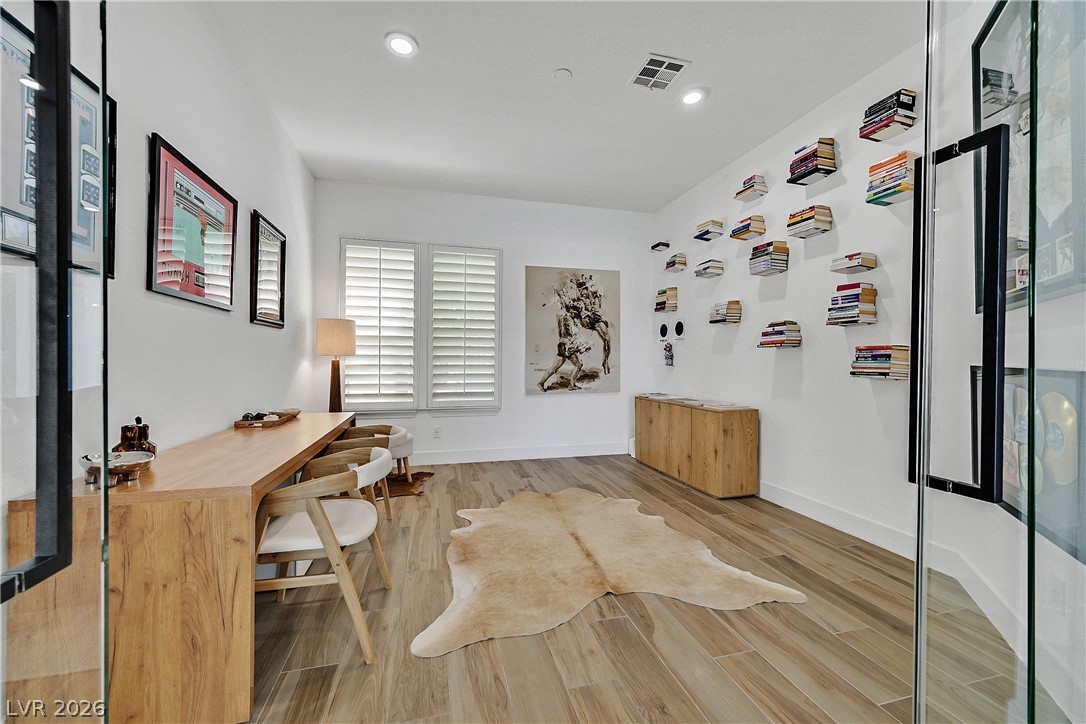 360 Hedgehope Drive Las Vegas NV 89183