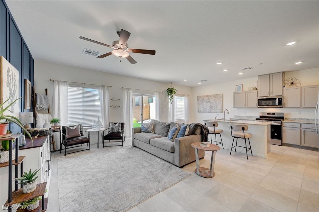 10927 Cambridge Lakes Avenue Las Vegas NV 89166