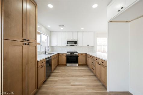 9516 Fox Forest Avenue Las Vegas NV 89129