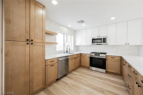 9516 Fox Forest Avenue Las Vegas NV 89129