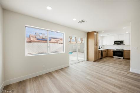 9516 Fox Forest Avenue Las Vegas NV 89129