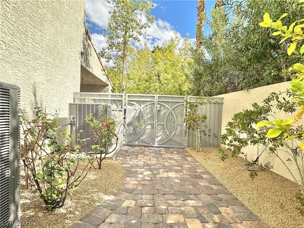 5630 Lion Head Way Las Vegas NV 89118