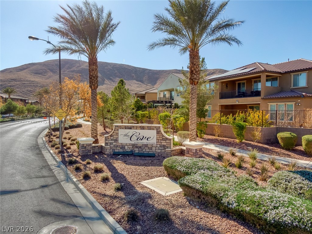 3998 Montone Avenue Las Vegas NV 89141