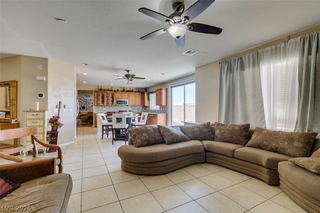 10078 Keifer Valley Street Las Vegas NV 89178