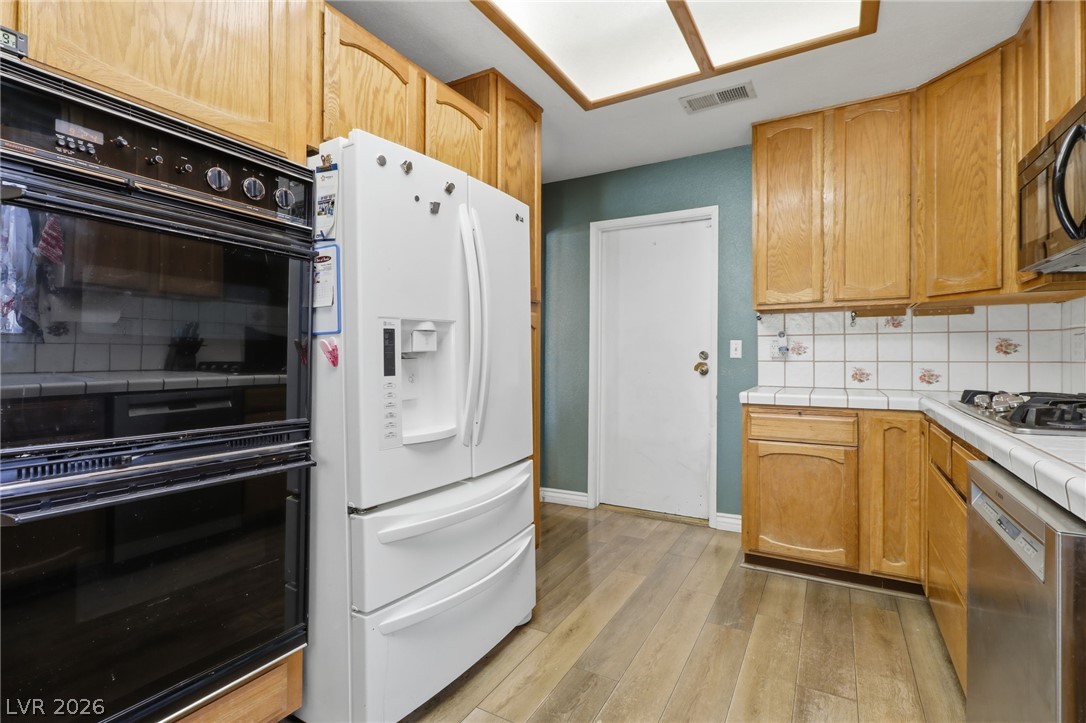 1209 Oak Tree Lane Las Vegas NV 89108