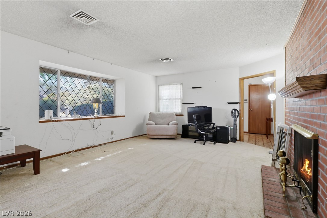 1209 Oak Tree Lane Las Vegas NV 89108
