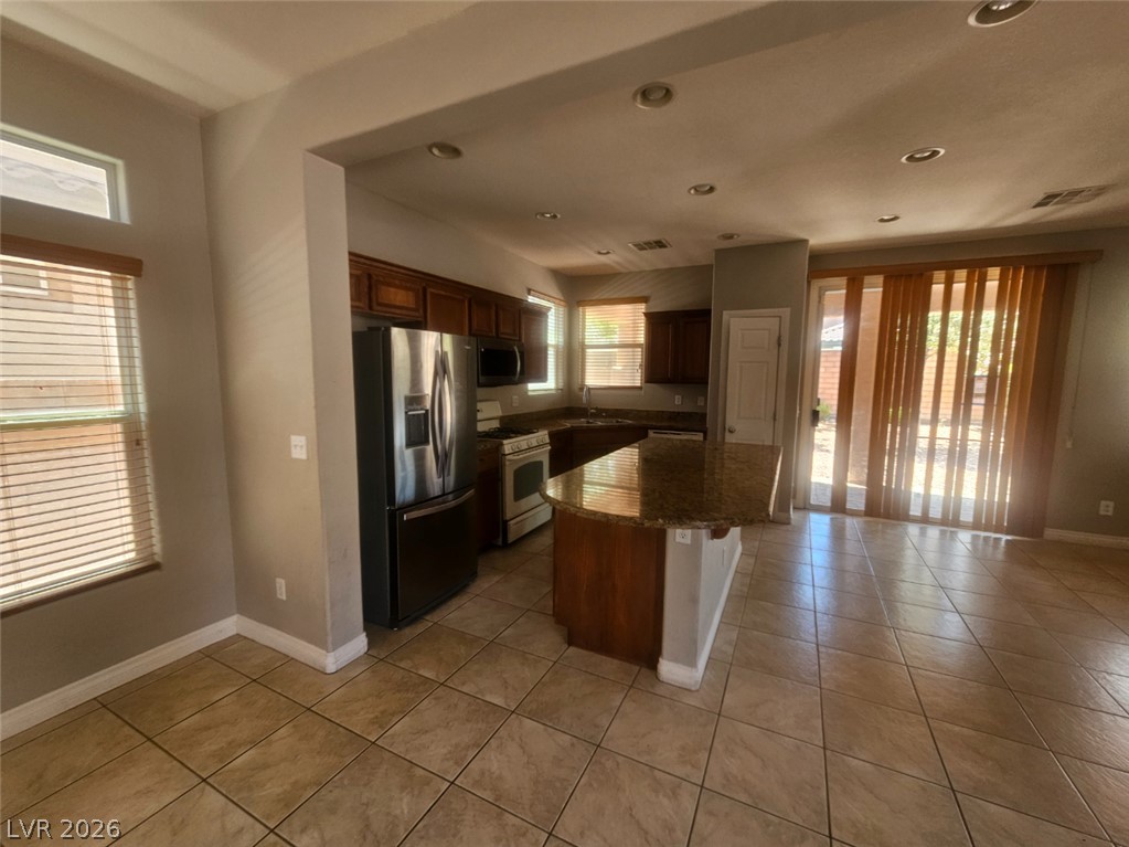 11011 Cusak Close Street Las Vegas NV 89179