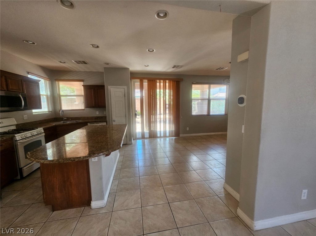 11011 Cusak Close Street Las Vegas NV 89179