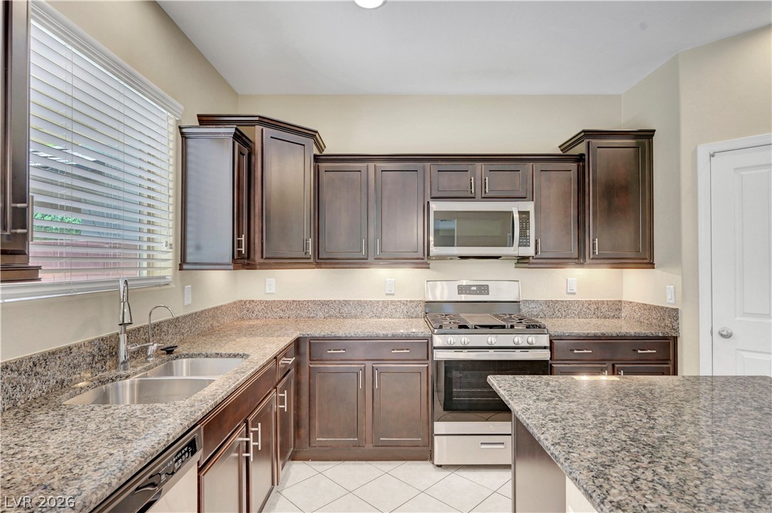 5673 Oak Bend Drive Las Vegas NV 89135
