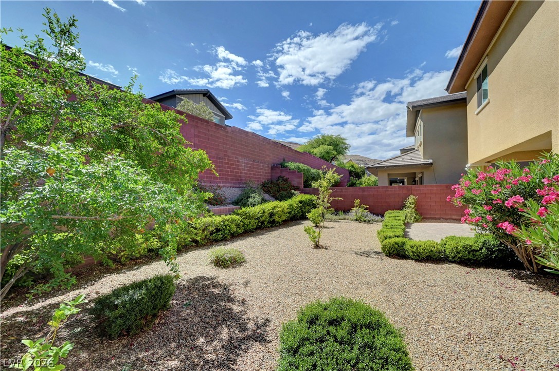 5673 Oak Bend Drive Las Vegas NV 89135