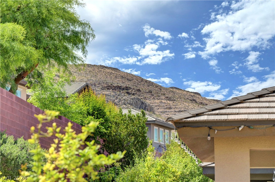 5673 Oak Bend Drive Las Vegas NV 89135