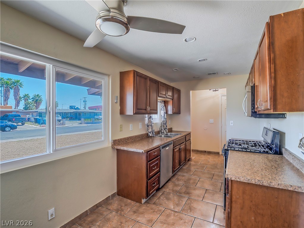 1103 Arrowhead Avenue Las Vegas NV 89106
