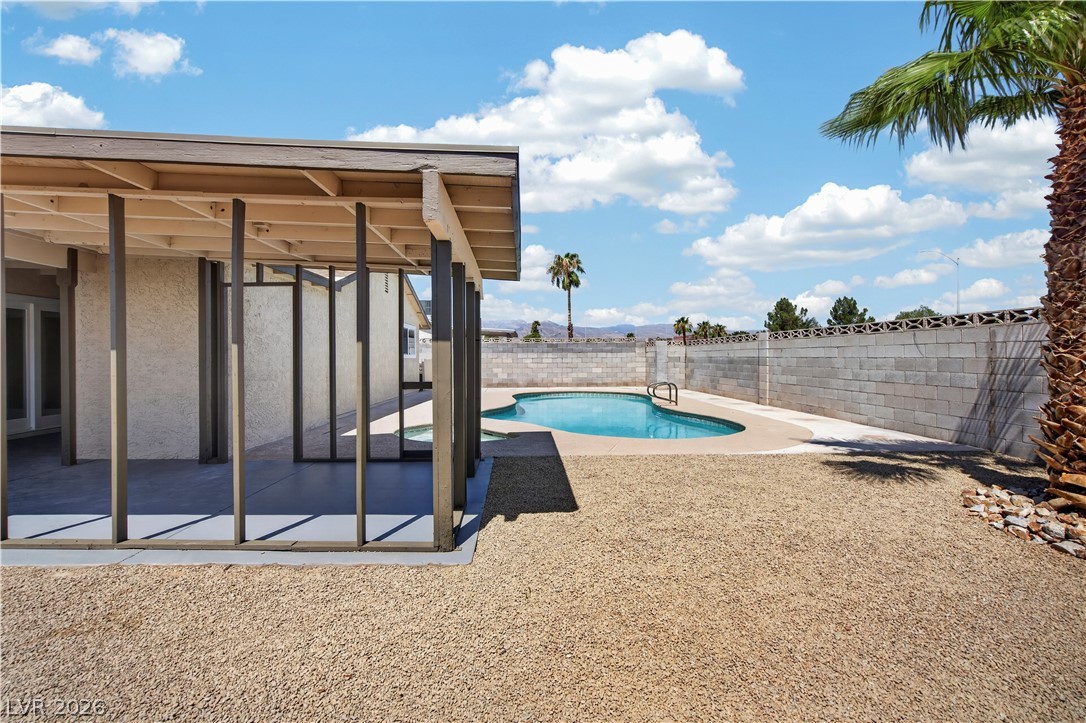 6216 Sespe Street Las Vegas NV 89108