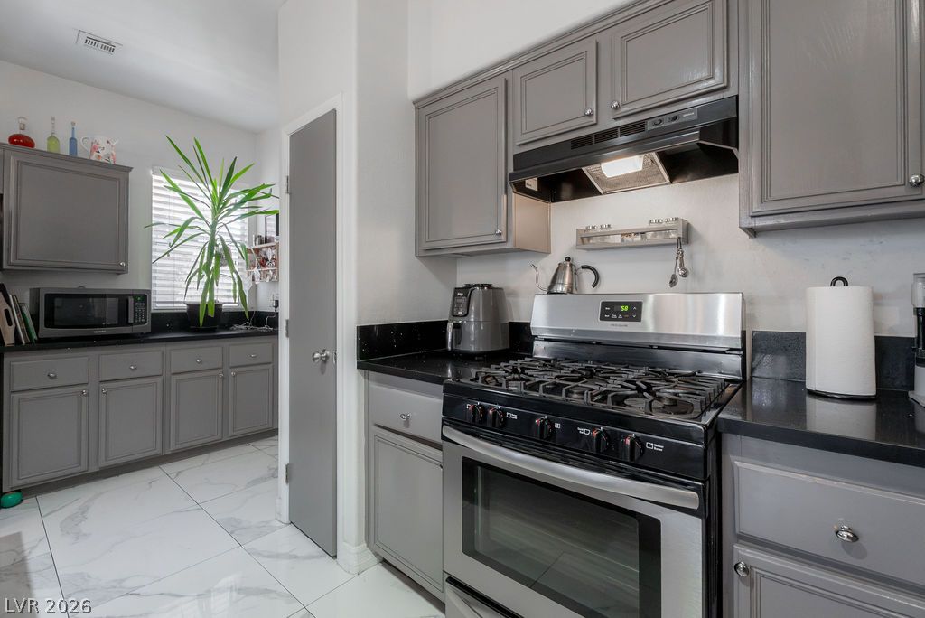 1426 Evening Song Avenue Henderson NV 89012