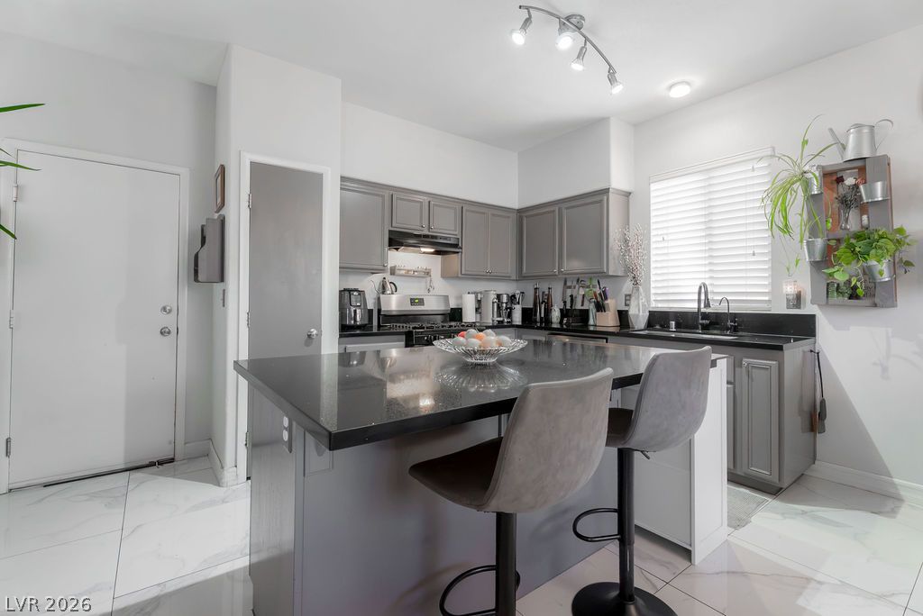 1426 Evening Song Avenue Henderson NV 89012