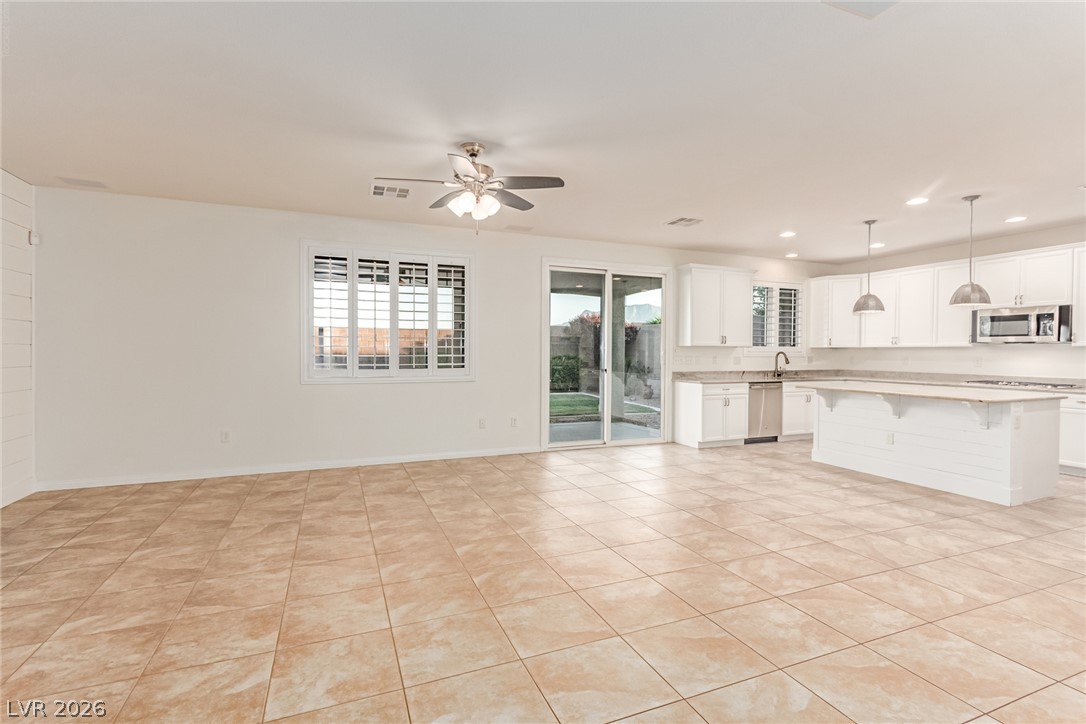 10407 Hemingway Court Las Vegas NV 89149