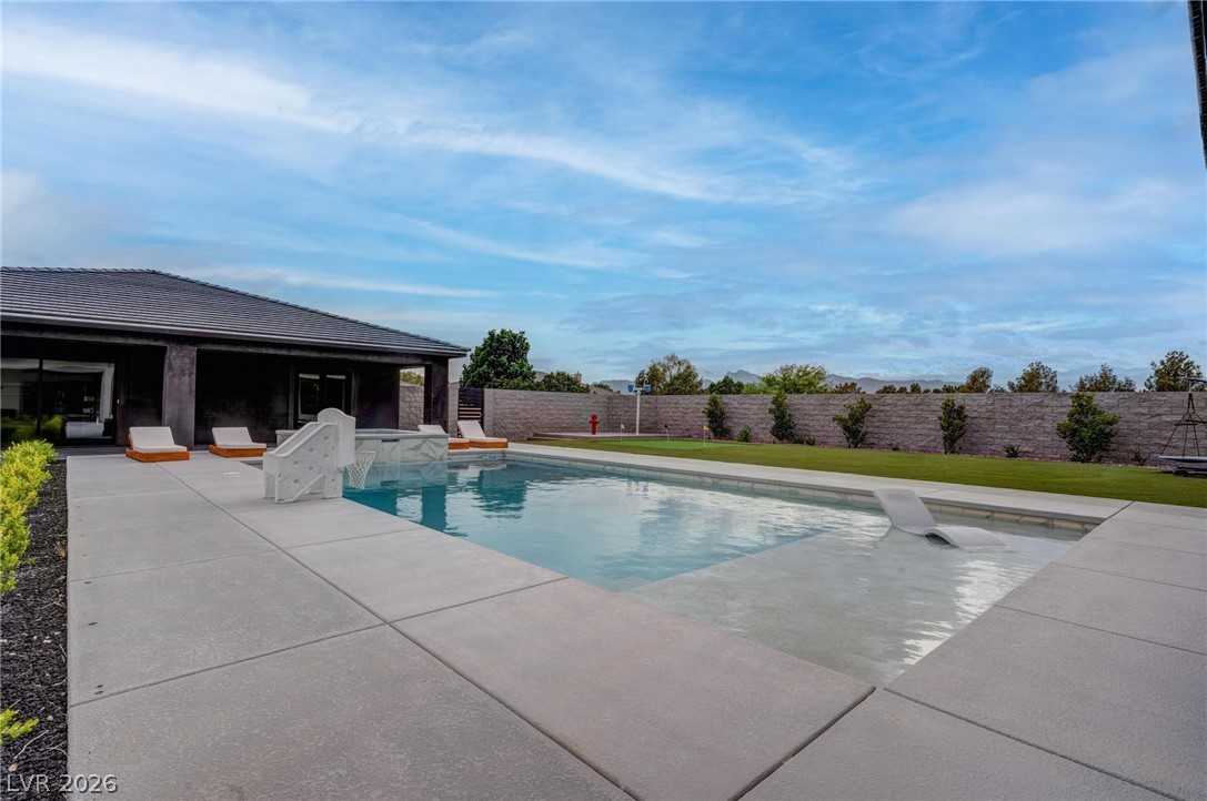 6265 Iron Mountain Road Las Vegas NV 89131