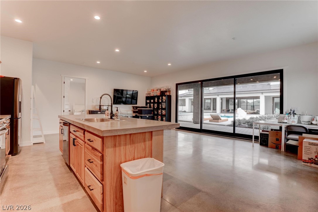 6265 Iron Mountain Road Las Vegas NV 89131