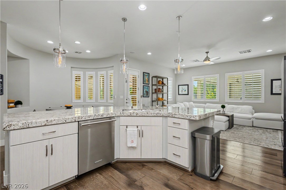 7009 Connor Cove Street Las Vegas NV 89118