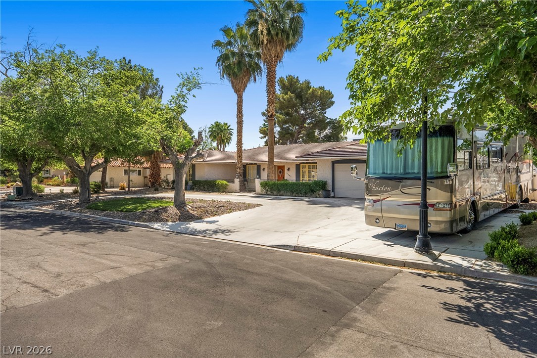 3689 North Rosecrest Circle Las Vegas NV 89121
