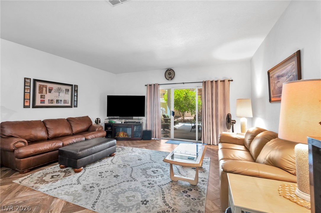 413 Fallwood Lane Las Vegas NV 89107