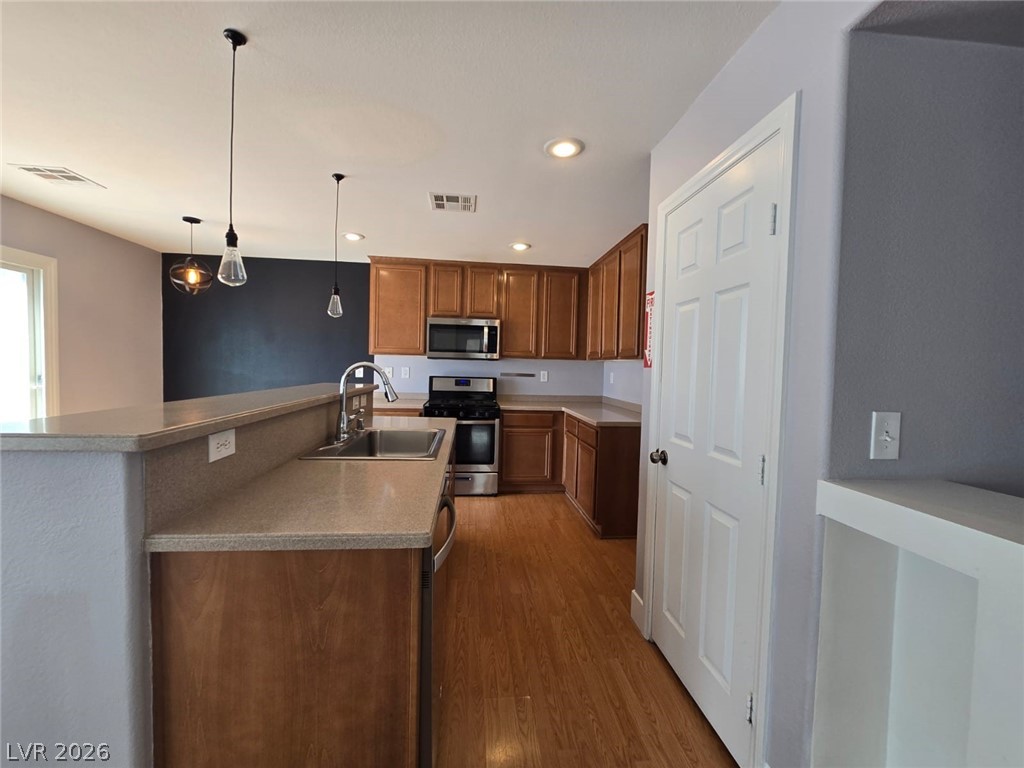 117 Big Cliff Avenue North Las Vegas NV 89031