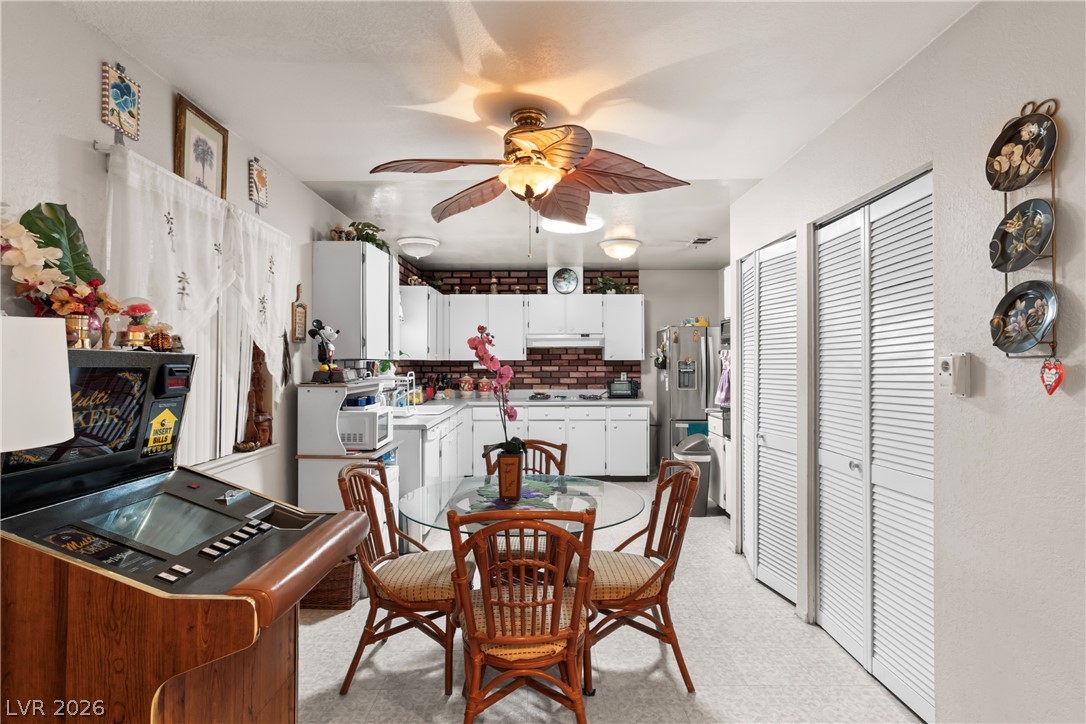 4341 El Esteban Way Las Vegas NV 89121