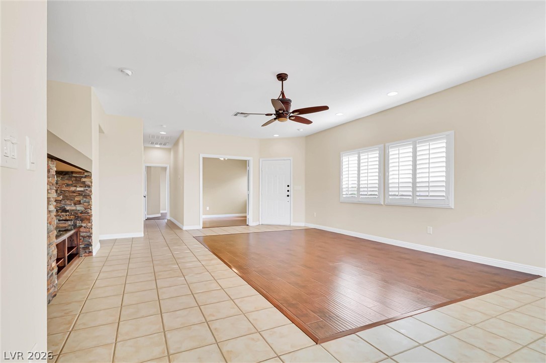 10529 India Hawthorn Avenue Las Vegas NV 89144