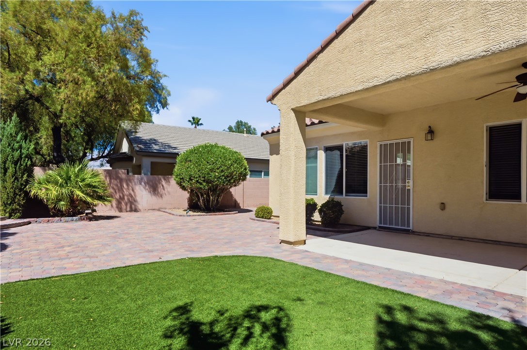 8305 Oakshire Street Las Vegas NV 89131