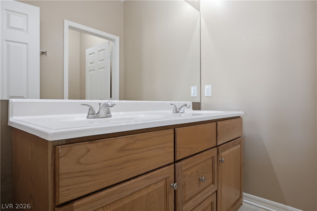 8305 Oakshire Street Las Vegas NV 89131